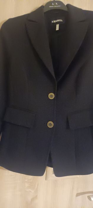 Елегантно сако на марката Кенсол