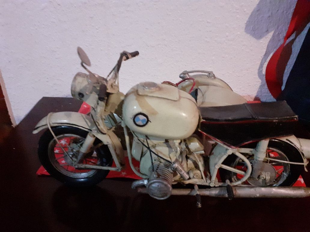 Mocicleta  Bmw vintage din metal