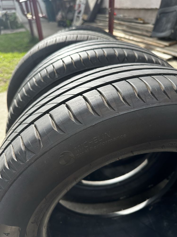 Anvelope Michelin r15