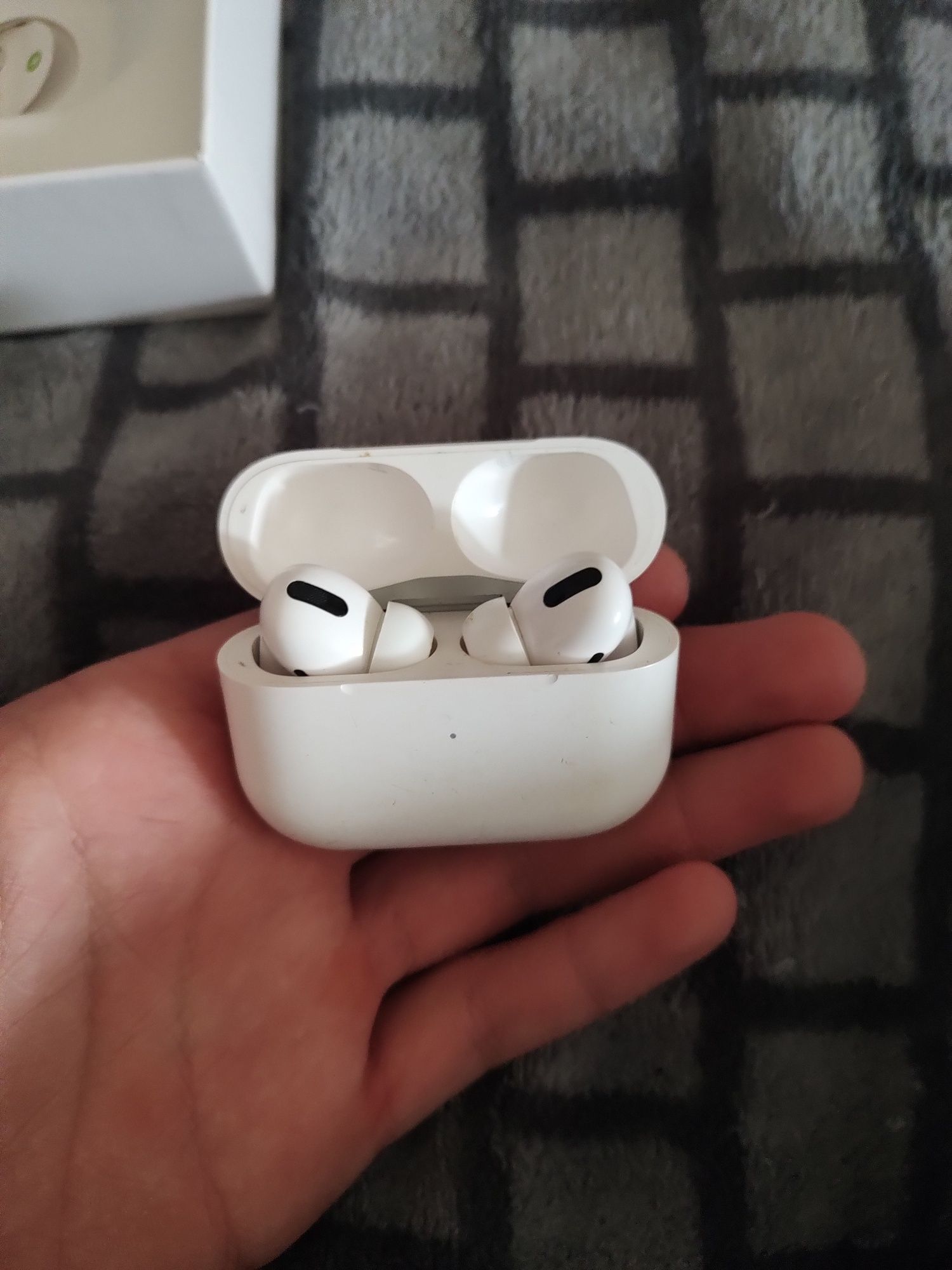 Apple AirPods Pro 2