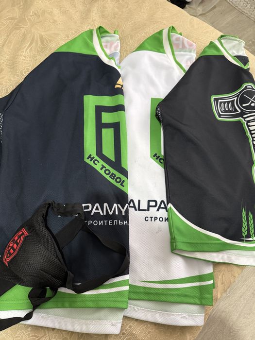 Продам хоккейные джерси и защита паха