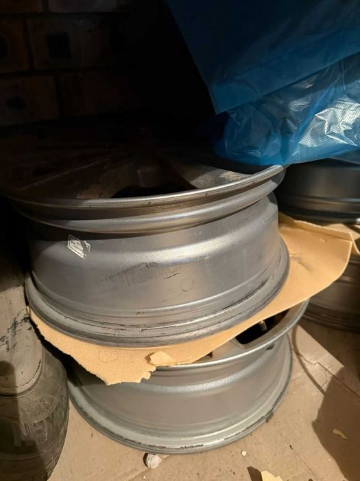 Продам диски  R17