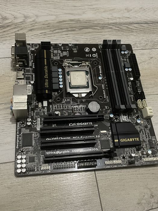 Placa de baza + procesor i7-4770 + cooler gratis