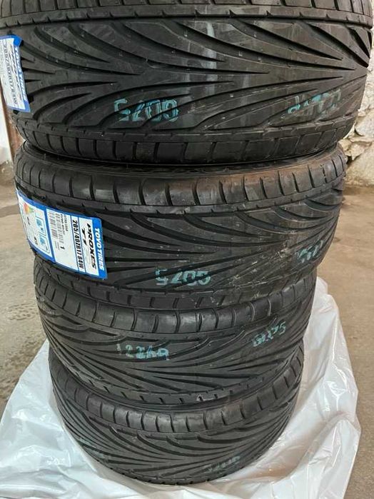 TOYO Proxes 205/40/17 нови 4бр.