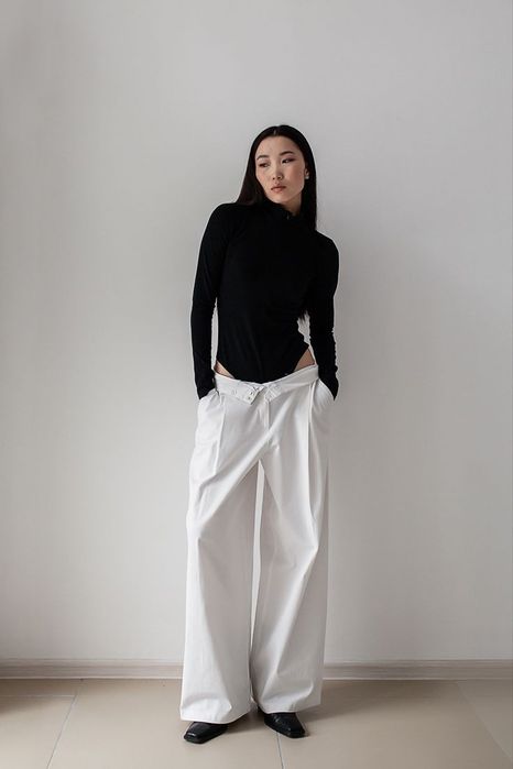 Новое чёрное боди, размер 46