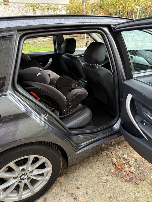 BMW  Seria 3 Touring 318d  Automat LED Navi Servotronic Euro6