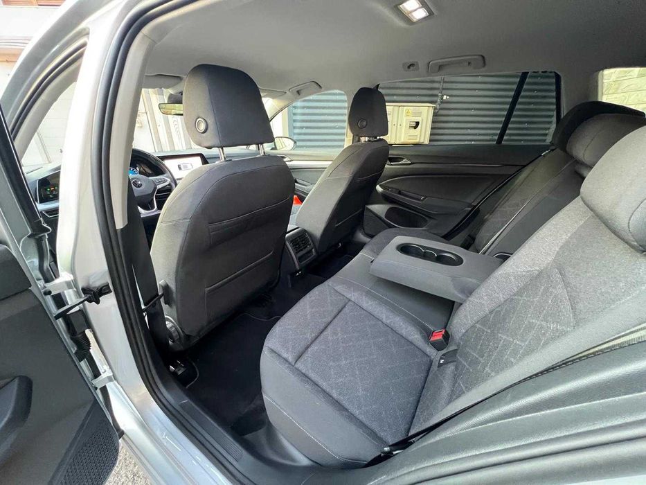 Vw golf 8 2.0tdi 116 cp 2022 automat carplay navi mare 122 km