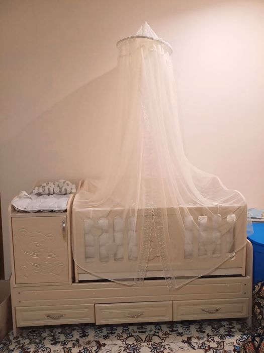 Детский комплект мебели