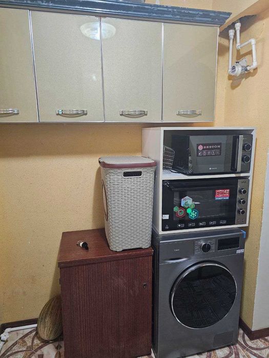 3 хоналик 1 этаж севирный, 4 поликленика