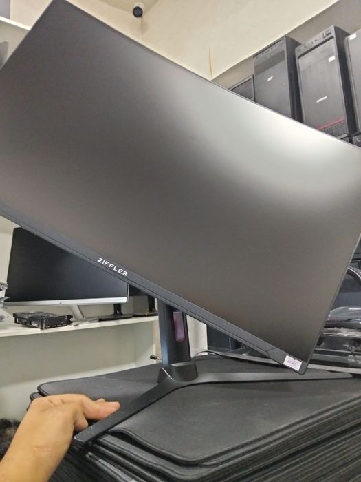 Monitor Zifler 27 dyum 200 hz