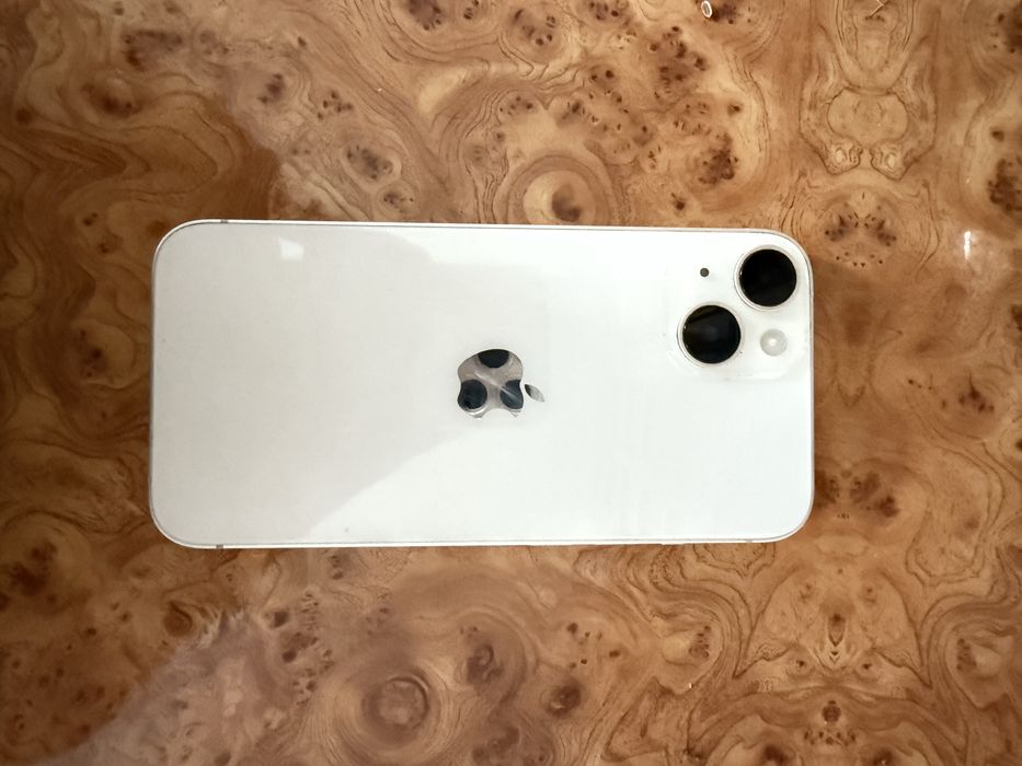 Продам айфон 14 128