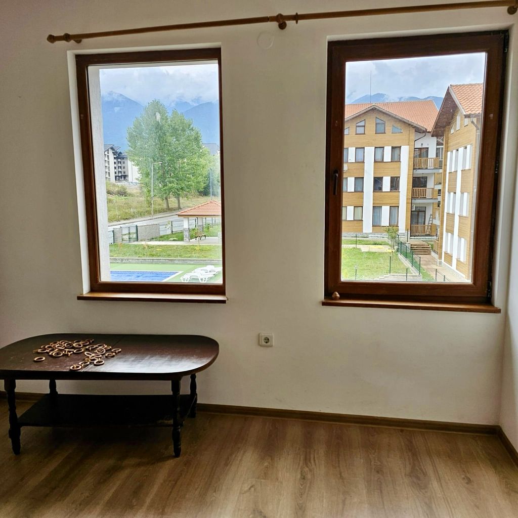 Продава се Тристаен апартамент в Разлог - 150 кв.м за 660 €/кв.м - Снимка #6