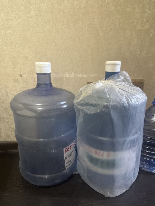 Бутылки 19литровые 2шт