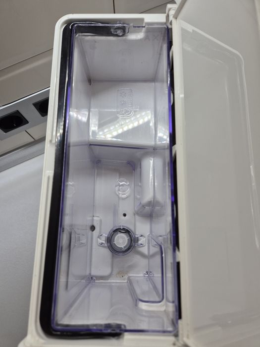 Espressor automat Philips EP5331/10 Seria 5000, LatteGo