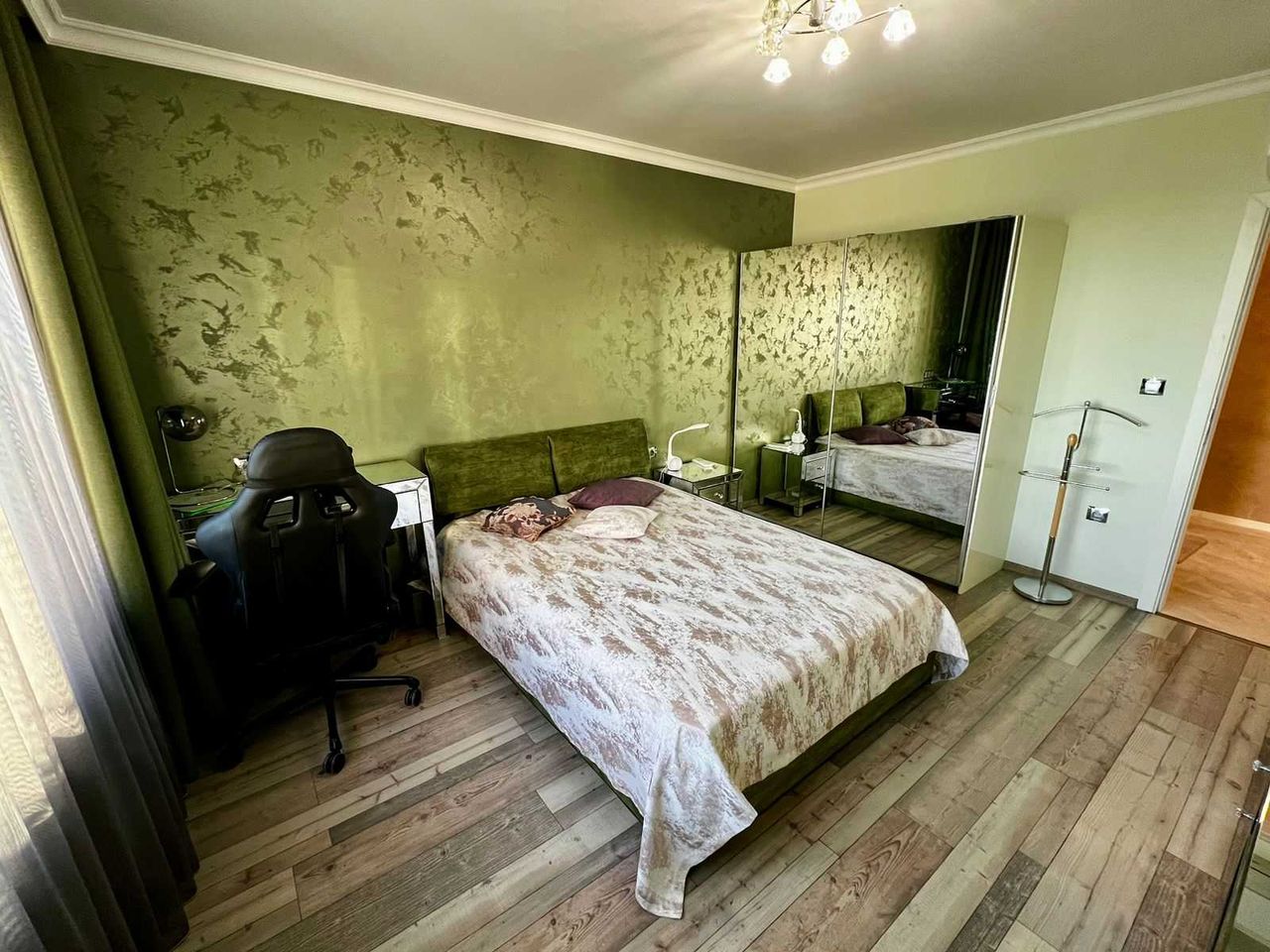 Продава се Тристаен апартамент в Несебър - 114 кв.м за 2325 €/кв.м - Снимка #9