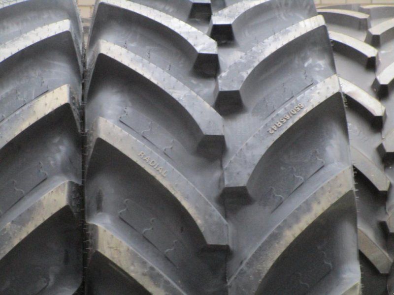 Cauciucuri noi agricole de tractor 650/65R42 Radiale cu garantie TVA