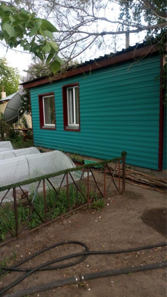 Продаётся дом на два хозяина по улице Мектеп, ранее Школьная, 15-1