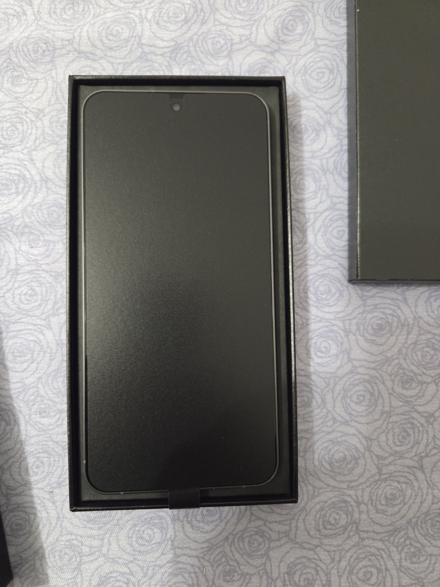 Vand telefon nou, S24 FE nedesfacut