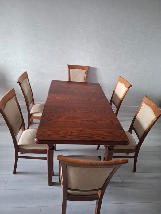 Стол с 6 стульями