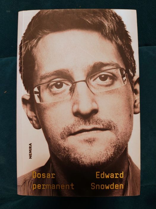 Edward Snowden-Dosar Permanent