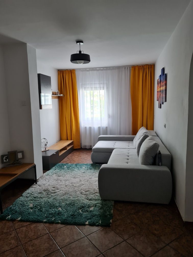 Apartament de vânzare, 3 camere, etaj intermediar,Narcisa