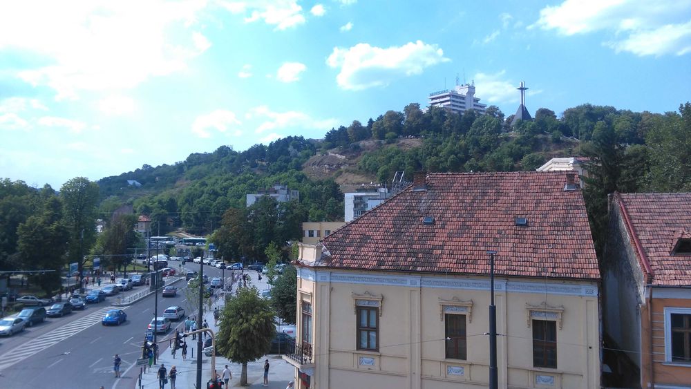 PF dau in chirie ap. 2 camere ULTRACENTRAL, 75 mp, str. Baritiu nr 29,