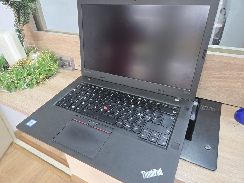 Lenovo ThinkPad T460 i5 6300U 8GB RAM 256GB SSD