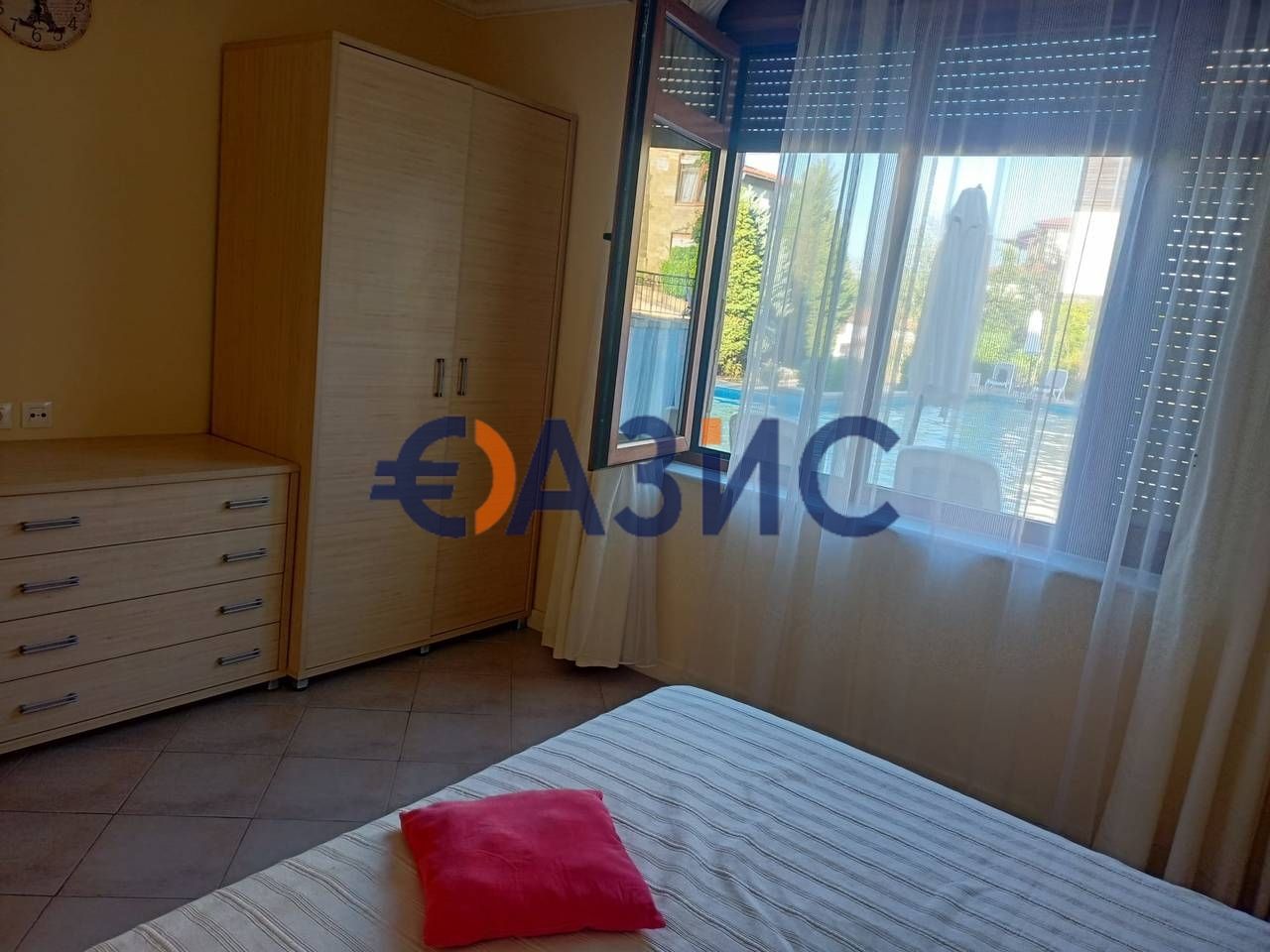 Продава се Тристаен апартамент в Созопол - 106 кв.м за 1510 €/кв.м - Снимка #13