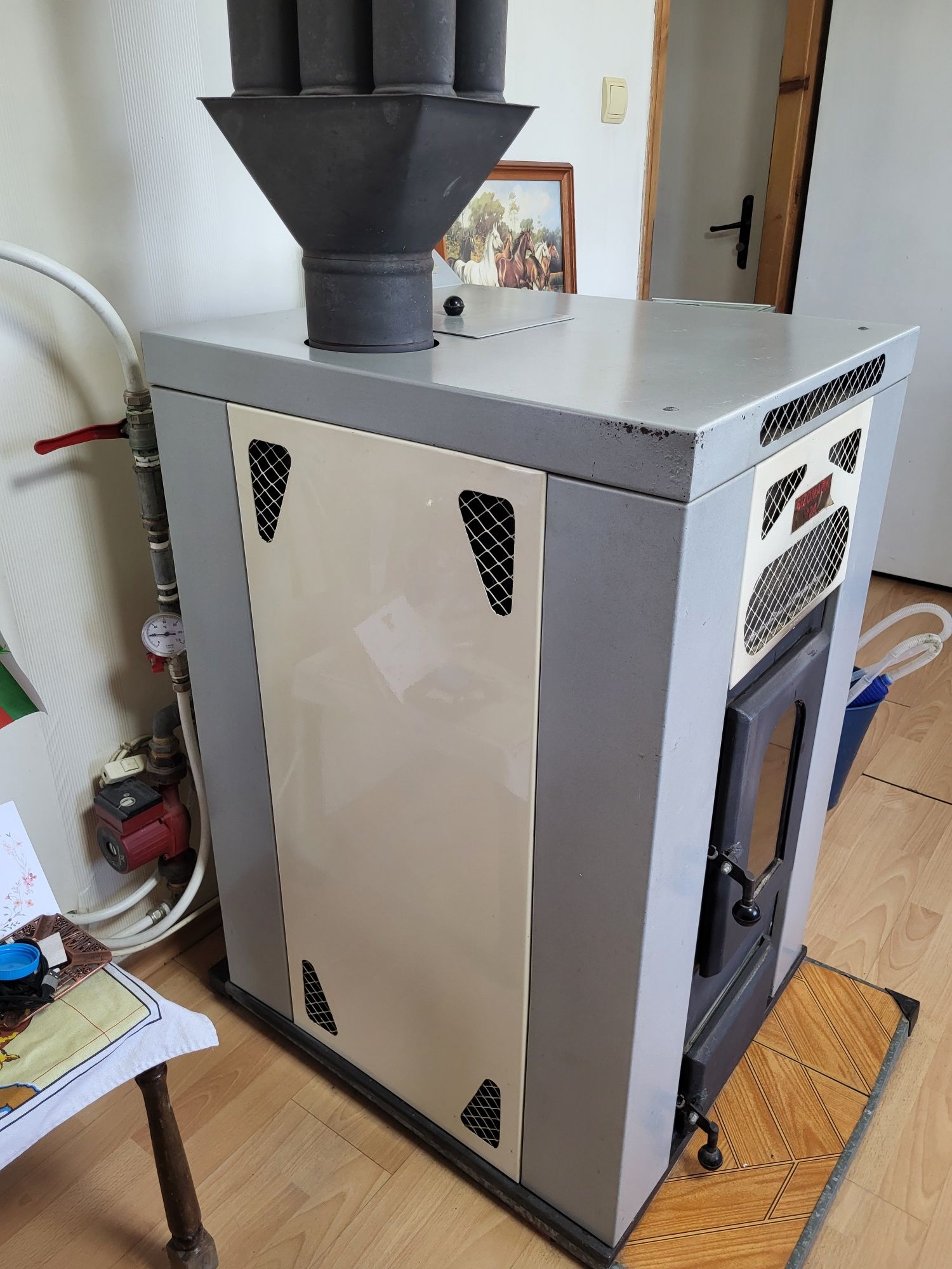 Пелетна камина на водна риза Сизоматик 12 kw