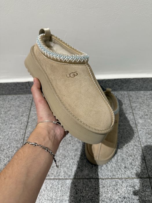 UGG Tazz Sand - marimea 38 pe stoc