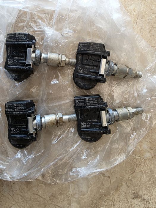4 броя TPMS сензори за налягане Дачия