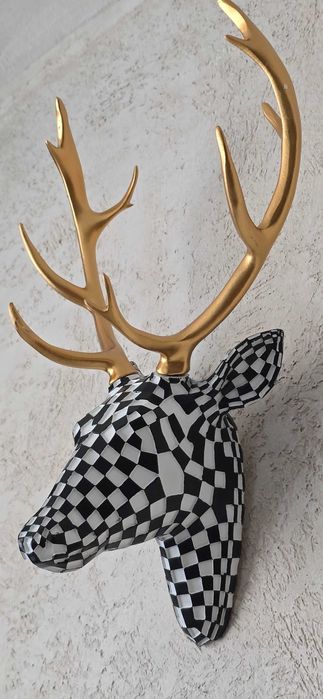 Разкошна декорация за стена.