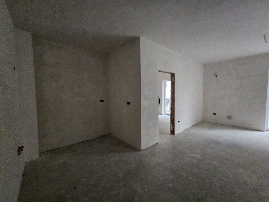 Vand apartament cu 2 camere langa Baile Felix