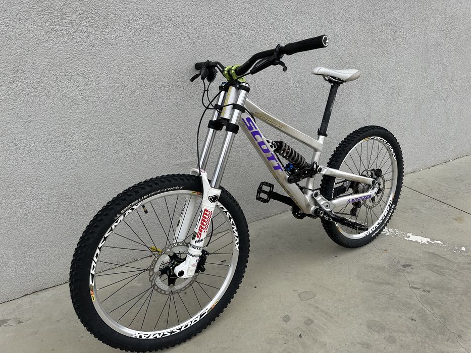 Bicicleta Scott voltage FR downhill , enduro stare excepțională