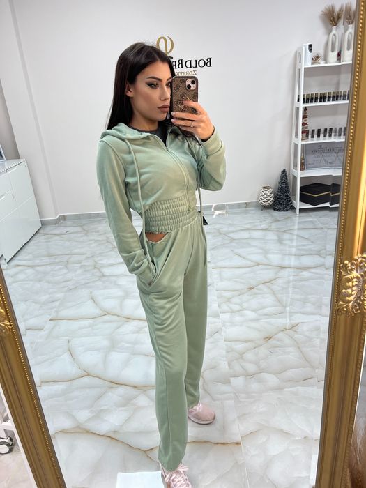 Дамско  палто от висококачествен еко косъм в бяло