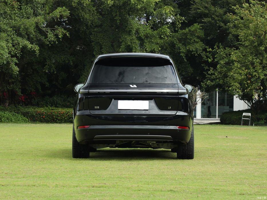 Продаю свою Lixiang L9 Ultra 2024 как новый