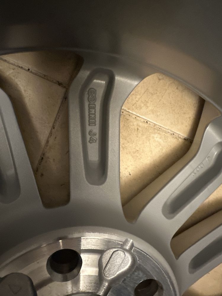 4бр.оригинални джанти Toyota 17” 5x114,3