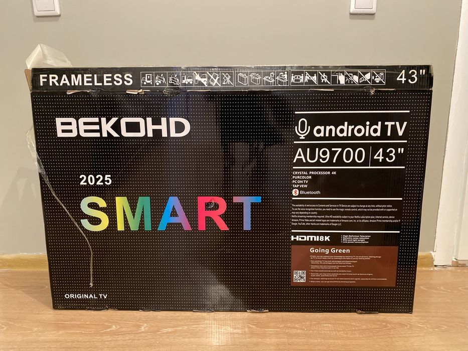 Телевизор смарт Тв 43/109 см почти новый