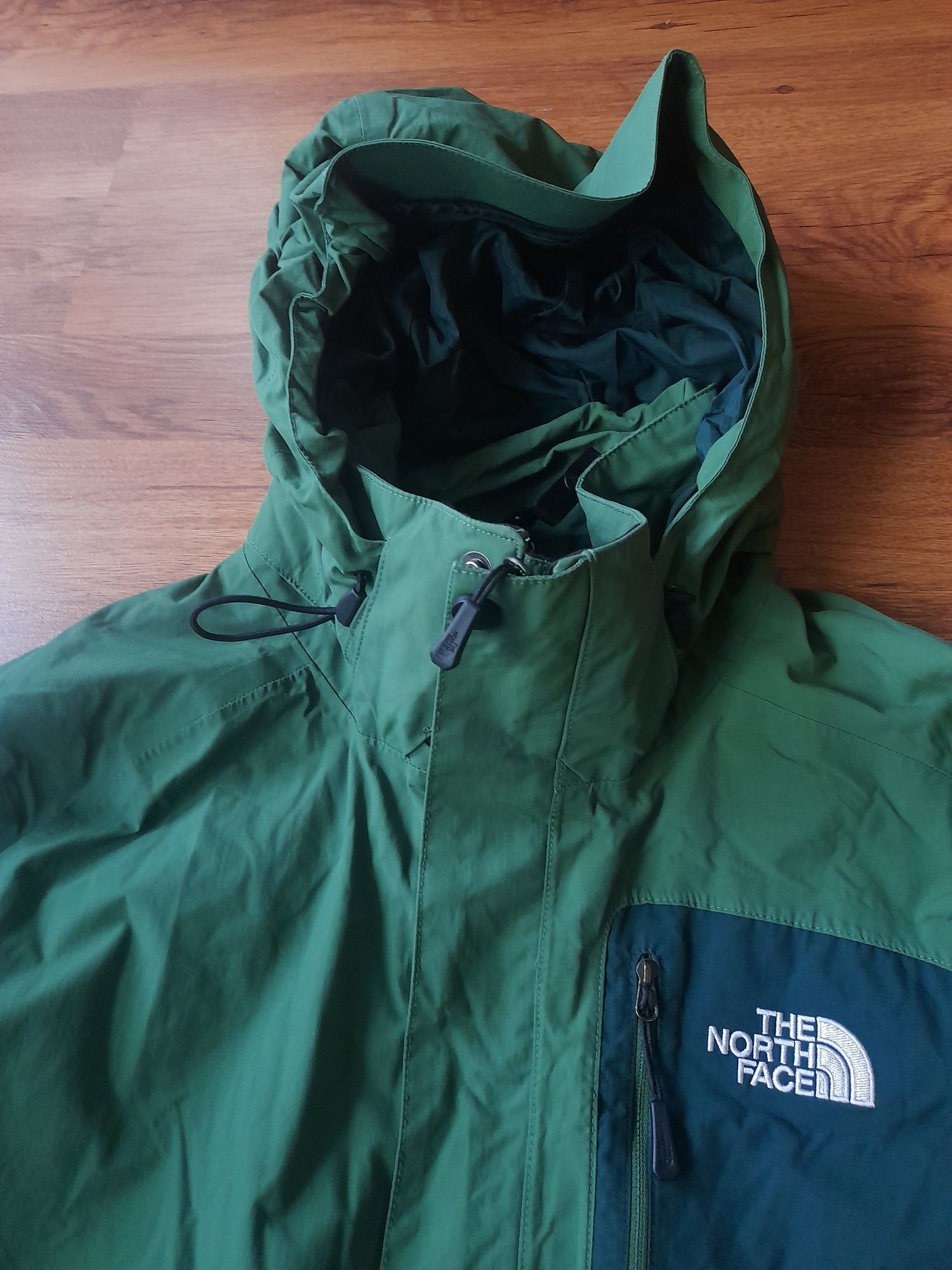 The north face Hyvent мъжко яке 2XL размер.