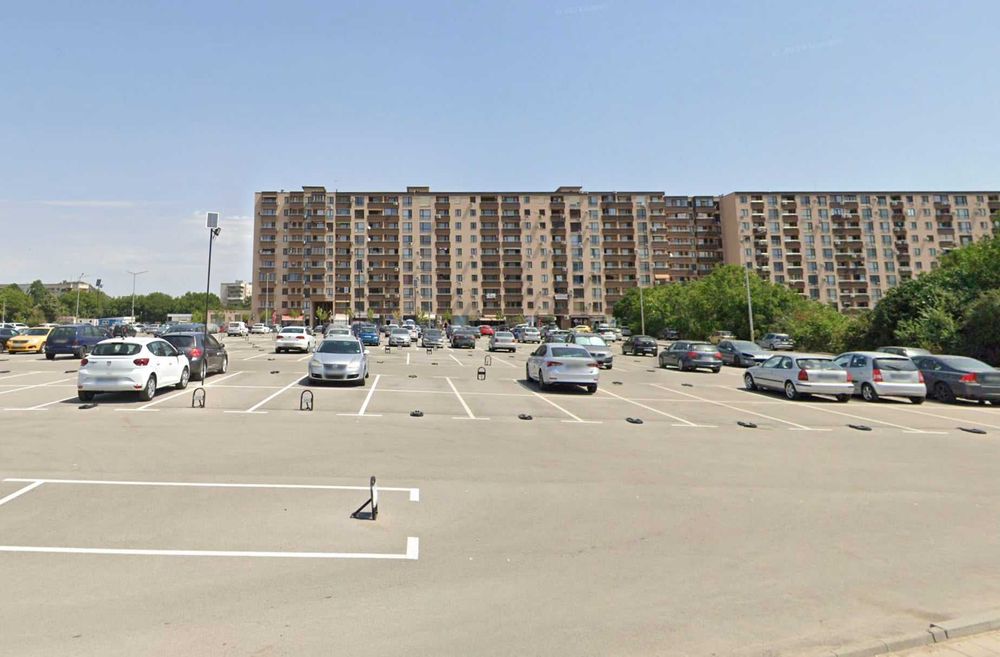 Продава ПАРКОМЯСТО в комплекс Оазис 4