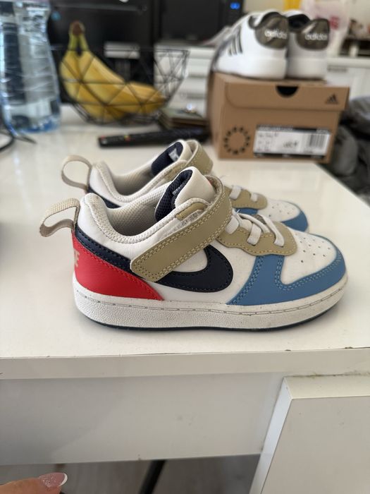 Маратонки Nike размер 26