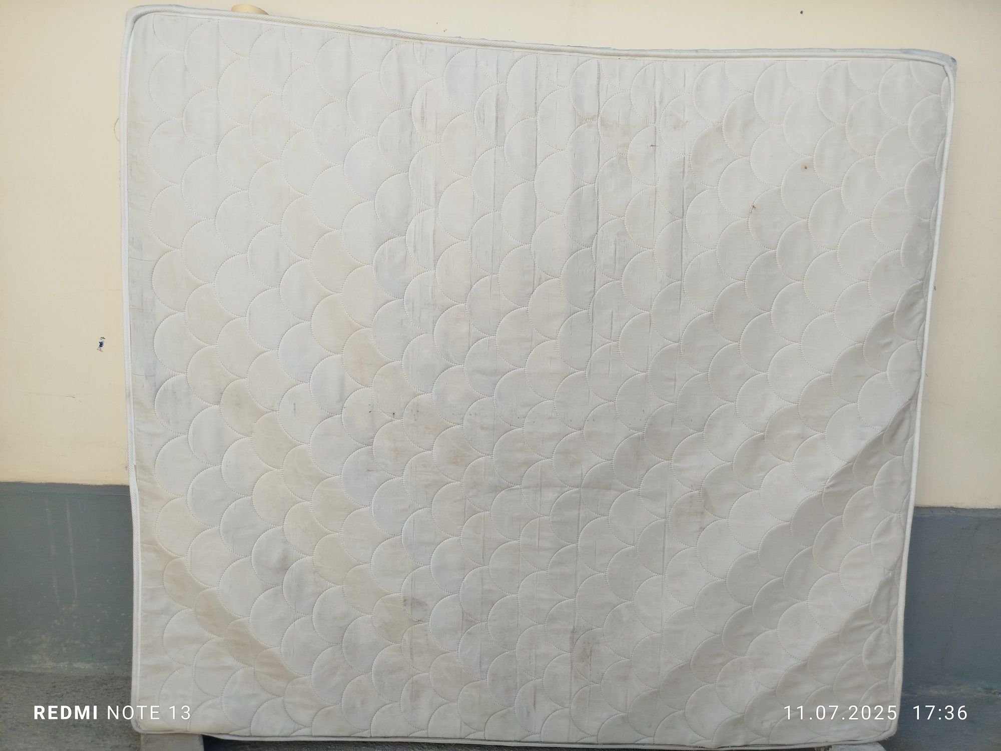 Matras, B/U. Tekinga.
