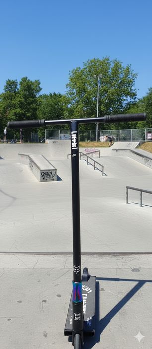 Трюковой самокат Limit lmt 83