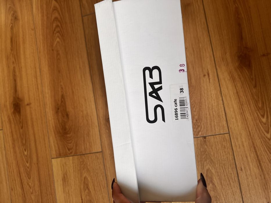 Боти от естествен велур