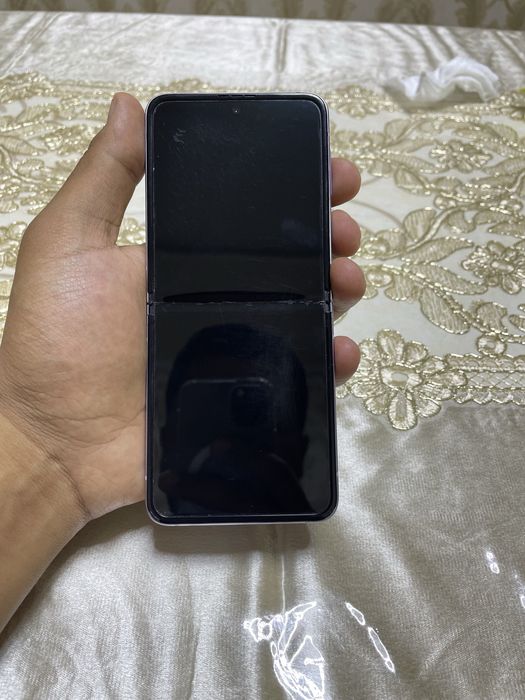 Samsung Z flip3 256gb