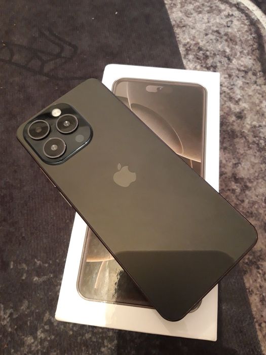 iPhone 16 Pro Max 256Gb