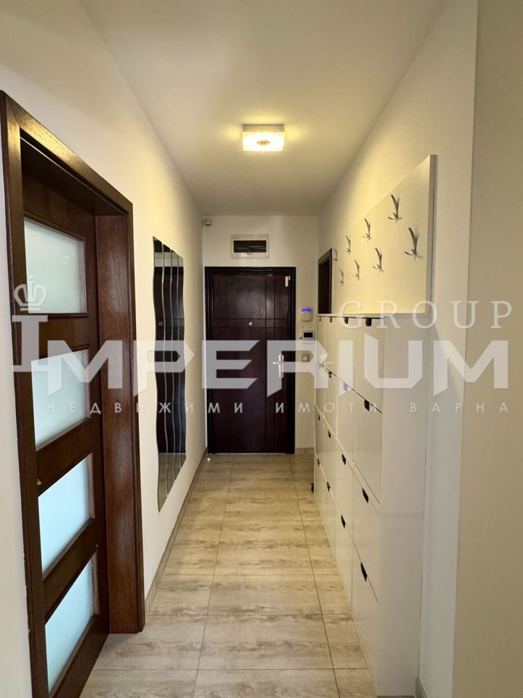 Дава се под наем Тристаен апартамент в Варна, Център - 115 кв.м за 1122 € - Снимка #8