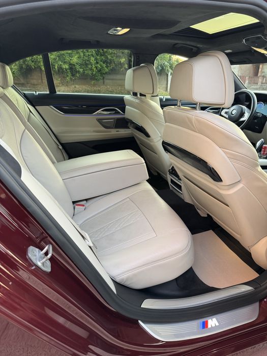 Bmw seria7 2018 3.0diesel m pachet variante