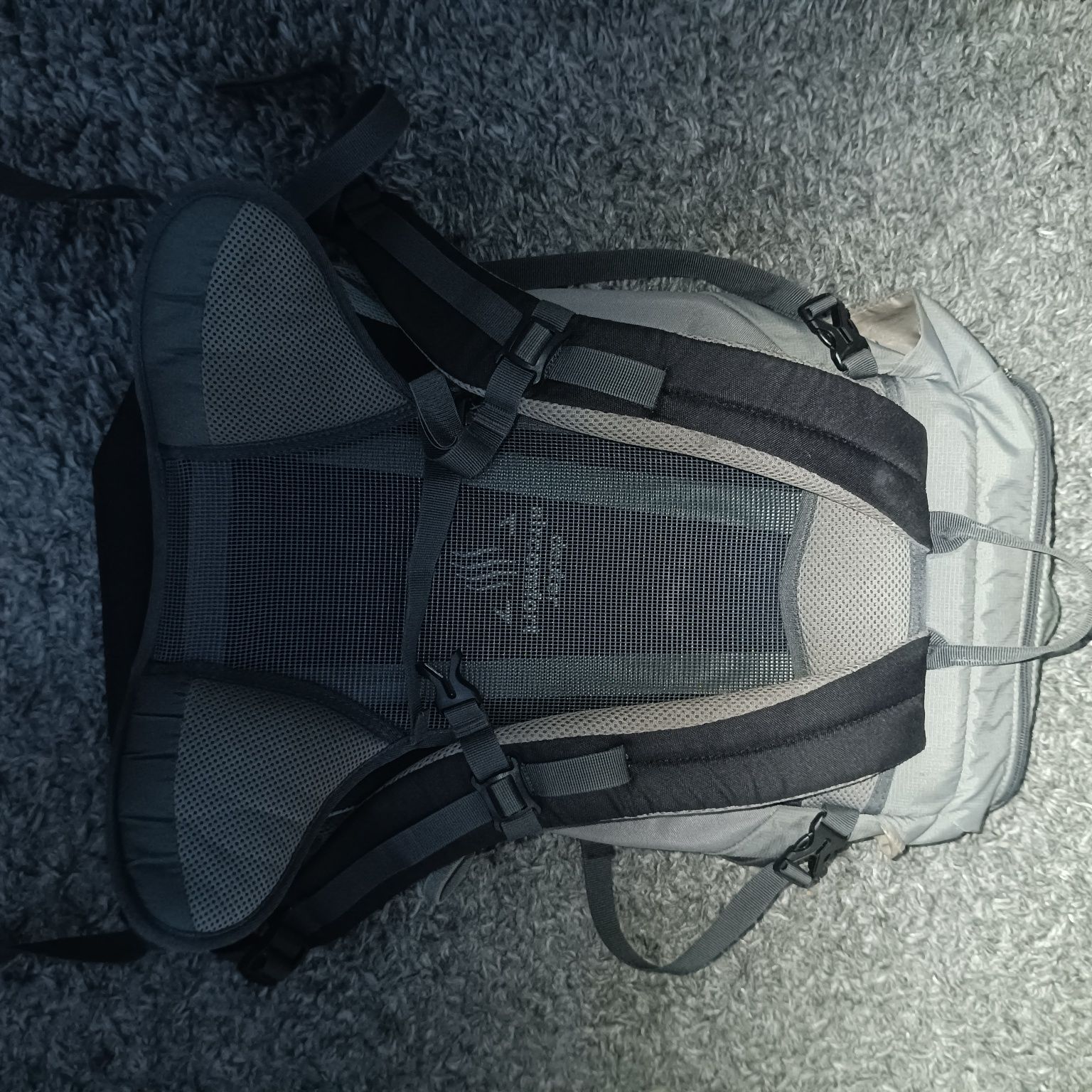 Туристическа раница deuter shark 22