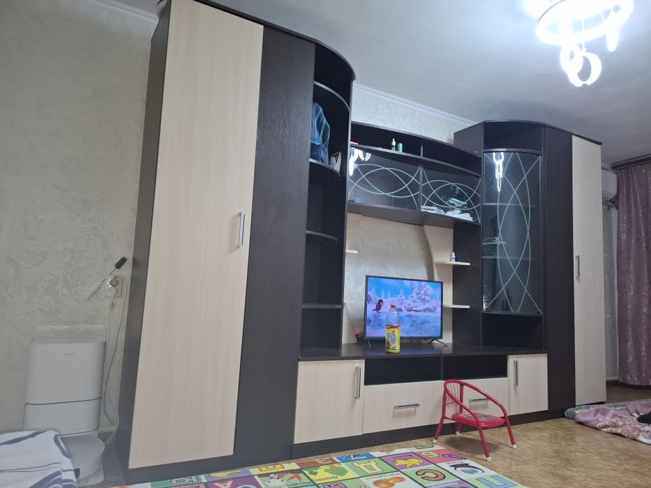 Продам Стенка 65000